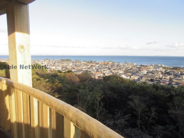 海のみえる岸岡山緑地(公園)まで642m オランジュベール岸岡