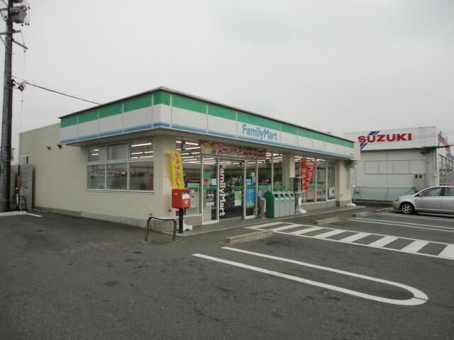 ファミリーマート鈴鹿神戸三丁目店(コンビニ)まで346m セントラル・ビラ・スズカD