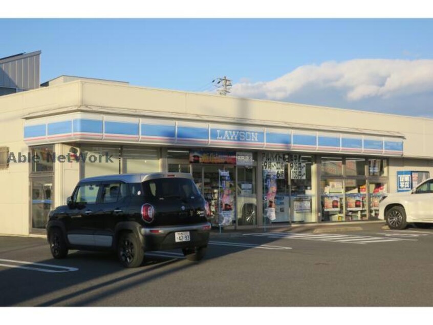 ローソン鈴鹿三日市町店(コンビニ)まで1082m 竹野1丁目ガレージハウス