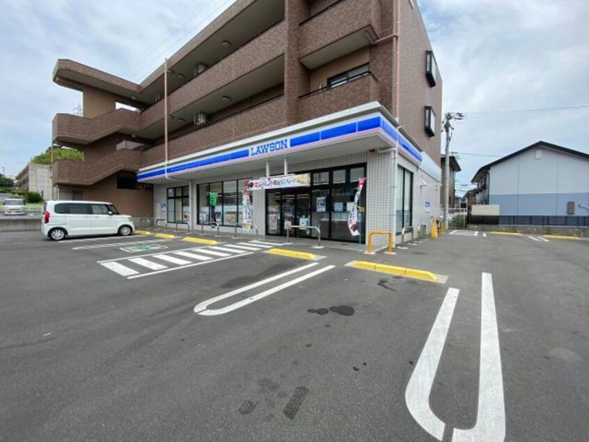 ローソン四日市波木南台店(コンビニ)まで421m 波木南台戸建て