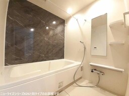 同タイプモデル写真