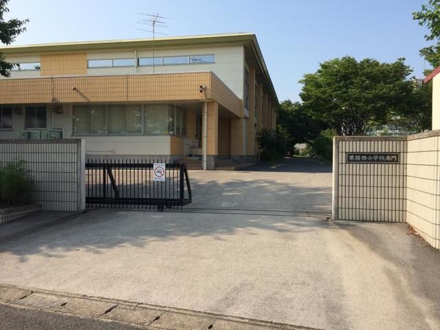 久喜市立栗橋西小学校(小学校)まで1602m※久喜市立栗橋西小学校 サンセール