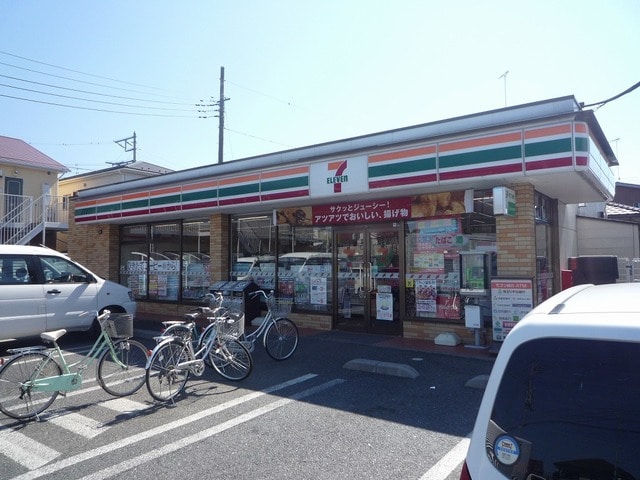 セブンイレブン久喜本町1丁目店(コンビニ)まで636m※セブンイレブン久喜本町1丁目店 カーサ・ディ・アリア