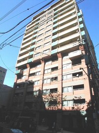 ファミール心斎橋イースト