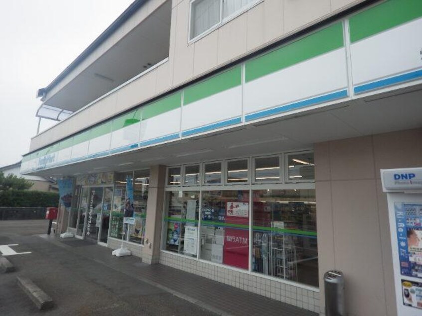 ファミリーマート焼津柳新屋店(コンビニ)まで776m 東海道本線/西焼津駅 バス2分小柳津下車:停歩3分 1階 築18年