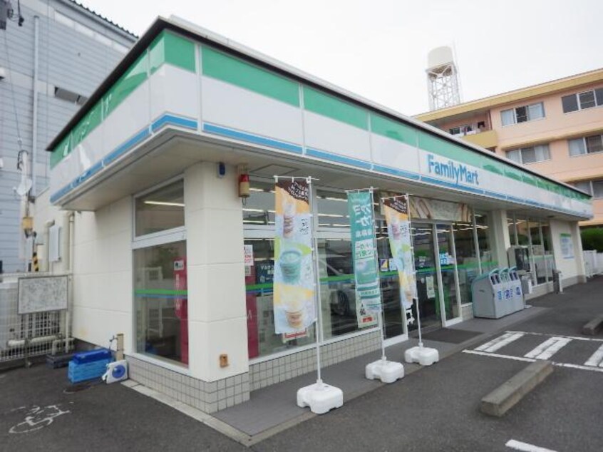 ファミリーマート静岡中原店(コンビニ)まで471m 東海道本線/静岡駅 バス10分見瀬第一テレビ入口下車:停歩6分 2階 築29年