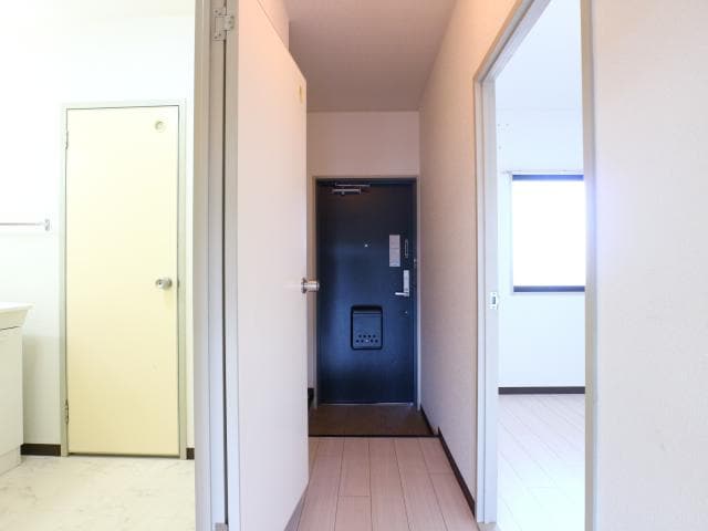  東海道本線/静岡駅 バス20分高松公民館下車:停歩3分 3階 築30年