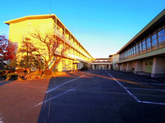 焼津市立黒石小学校(小学校)まで480m 東海道本線/西焼津駅 バス6分富士屋前下車:停歩16分 1階 築23年