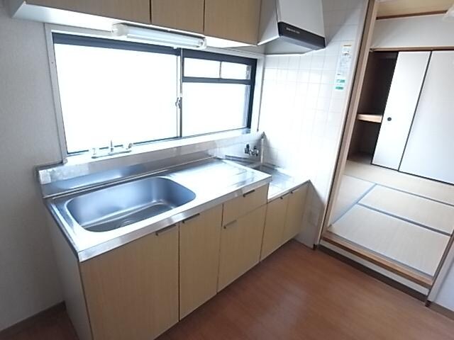  東海道本線/静岡駅 バス13分登呂遺跡下車:停歩5分 2階 築36年
