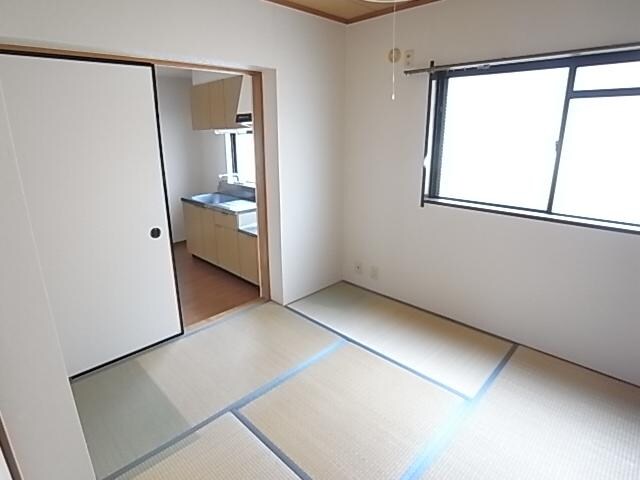  東海道本線/静岡駅 バス13分登呂遺跡下車:停歩5分 2階 築36年