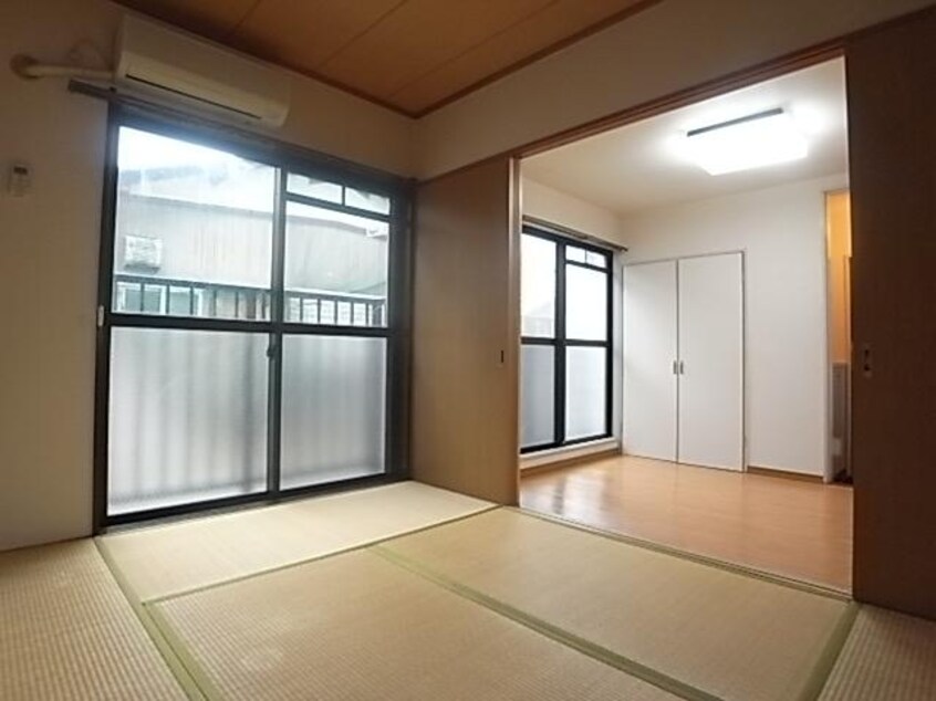  東海道本線/静岡駅 バス13分登呂遺跡下車:停歩5分 2階 築36年