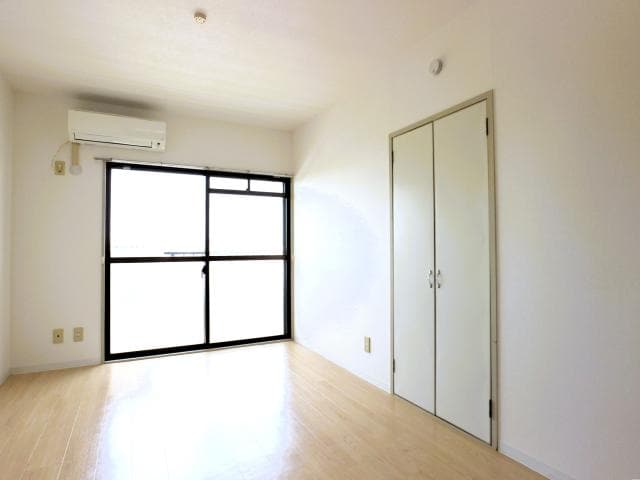  東海道本線/静岡駅 バス15分登呂コープタウン入口下車:停歩4分 3階 築30年