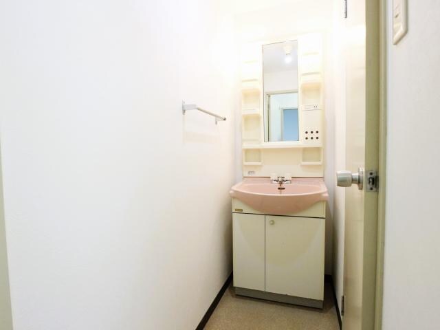  東海道本線/静岡駅 バス15分登呂コープタウン入口下車:停歩4分 3階 築30年