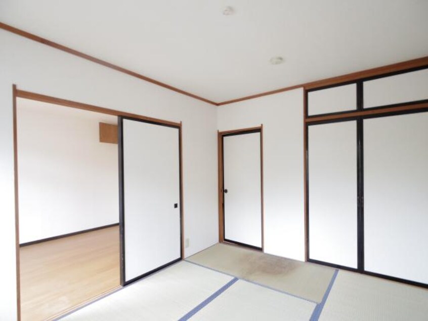  東海道本線/焼津駅 バス11分小川下車:停歩5分 1階 築33年