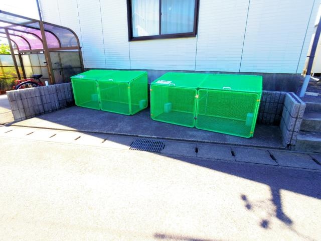  東海道本線/静岡駅 バス21分南安倍川橋下車:停歩5分 2階 築32年