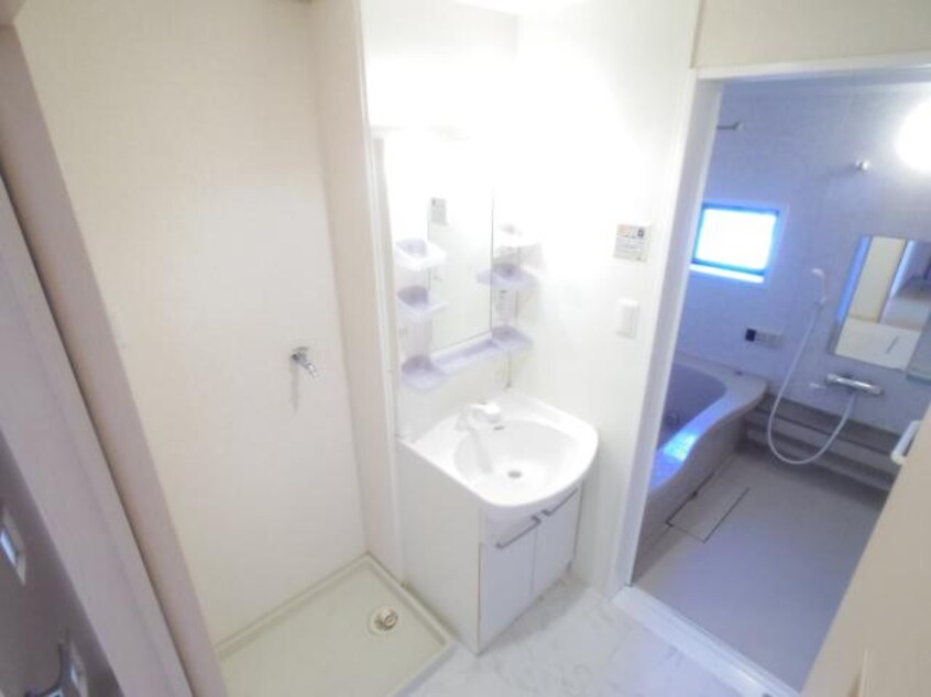  東海道本線/静岡駅 バス20分大浜公園入口下車:停歩8分 1階 築21年