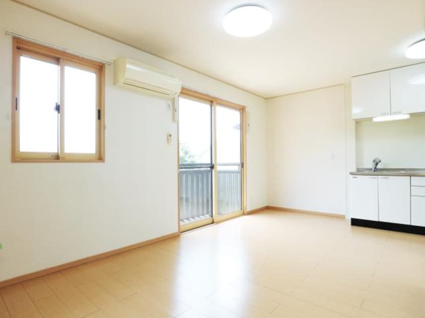  東海道本線/静岡駅 バス15分小鹿公民館前下車:停歩13分 2階 築19年