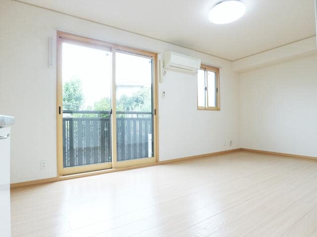  東海道本線/静岡駅 バス20分小鹿公民館前下車:停歩13分 1階 築19年