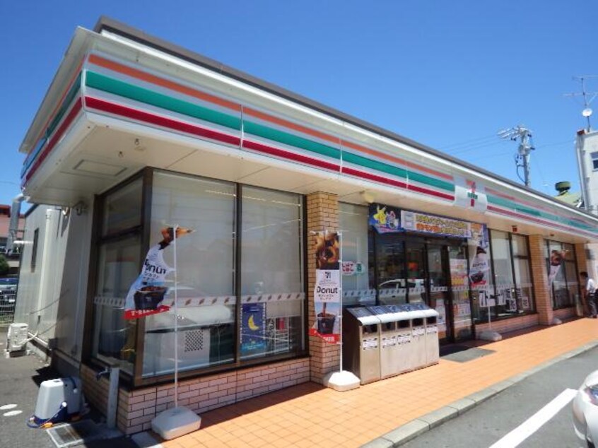 セブンイレブン静岡小黒店(コンビニ)まで301m 東海道本線/静岡駅 バス7分小黒二丁目東下車:停歩2分 3階 築33年