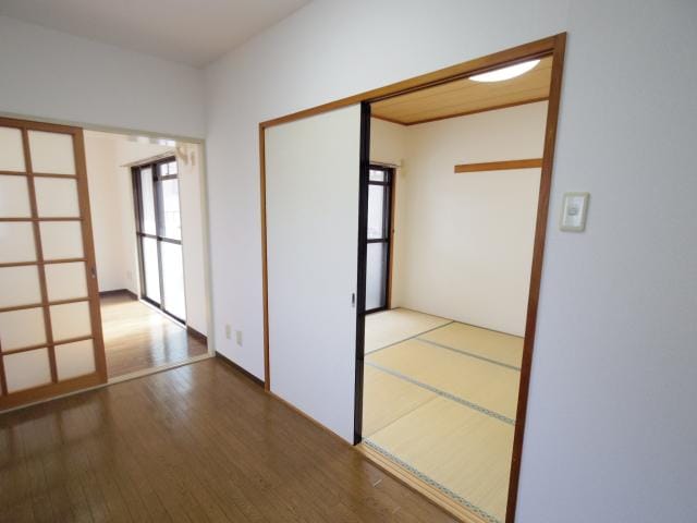  東海道本線/静岡駅 バス19分西脇下下車:停歩4分 2階 築30年