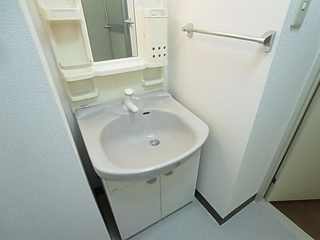  東海道本線/静岡駅 バス19分西脇下下車:停歩4分 2階 築30年