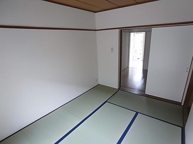  東海道本線/静岡駅 バス16分中村町下下車:停歩4分 1階 築45年