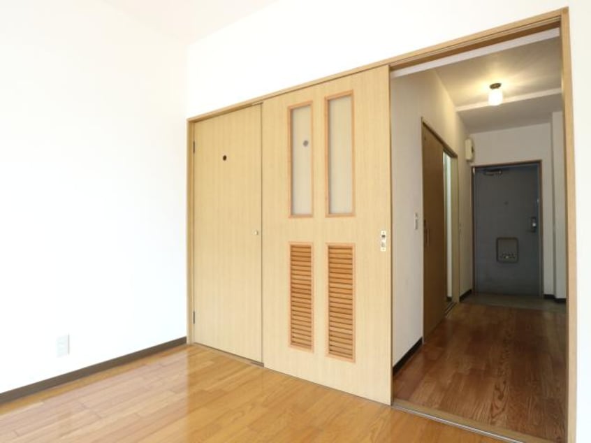  東海道本線/静岡駅 バス11分中田四丁目下車:停歩6分 1階 築27年