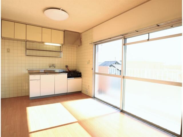  東海道本線/静岡駅 バス21分中島上公民館前下車:停歩3分 3階 築45年