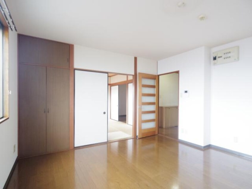  東海道本線/静岡駅 バス8分中田三丁目ダイワハウス前下車:停歩6分 3階 築30年