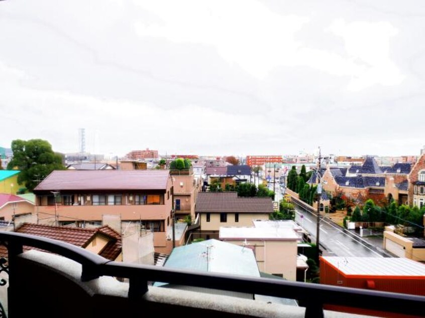  東海道本線/静岡駅 バス15分緑ヶ丘下車:停歩7分 5階 築20年