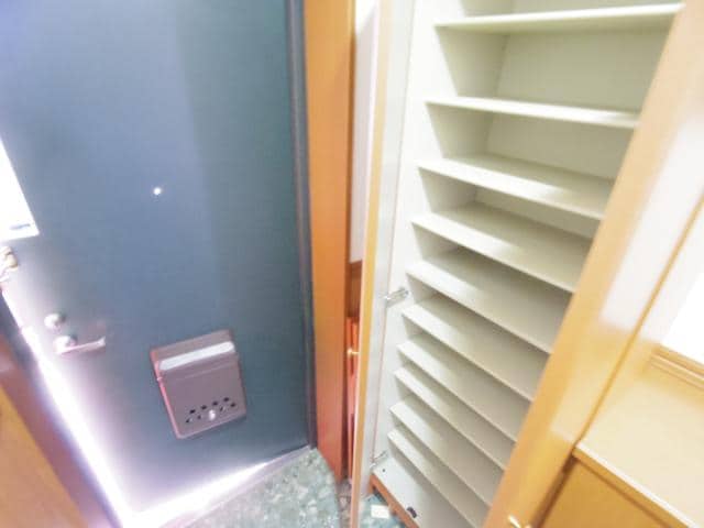  東海道本線/静岡駅 バス15分緑ヶ丘下車:停歩7分 5階 築20年