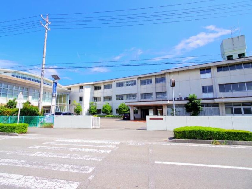 焼津市立大井川中学校(中学校/中等教育学校)まで2927m 東海道本線/焼津駅 バス36分宮島下車:停歩4分 2階 築19年