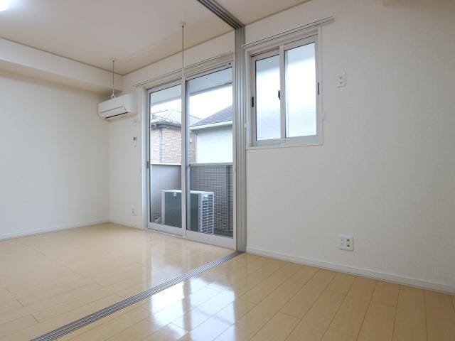  東海道本線/静岡駅 バス15分登呂コープタウン入口下車:停歩9分 2階 築19年