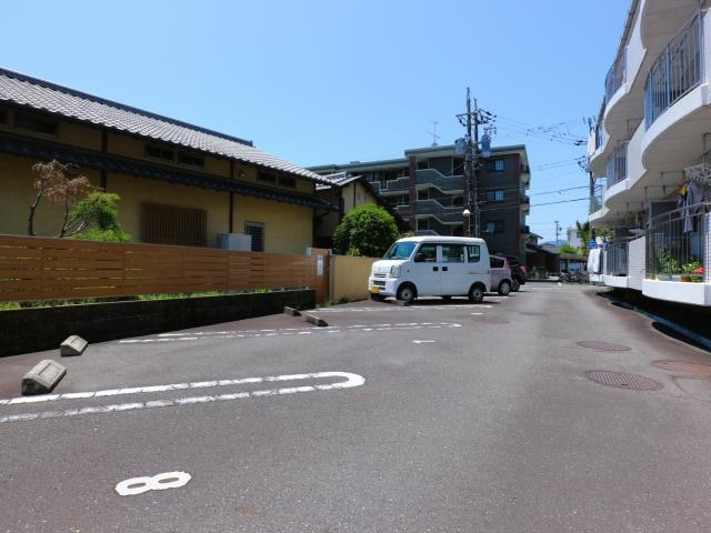  東海道本線/静岡駅 バス7分中田二丁目下車:停歩3分 1階 築37年