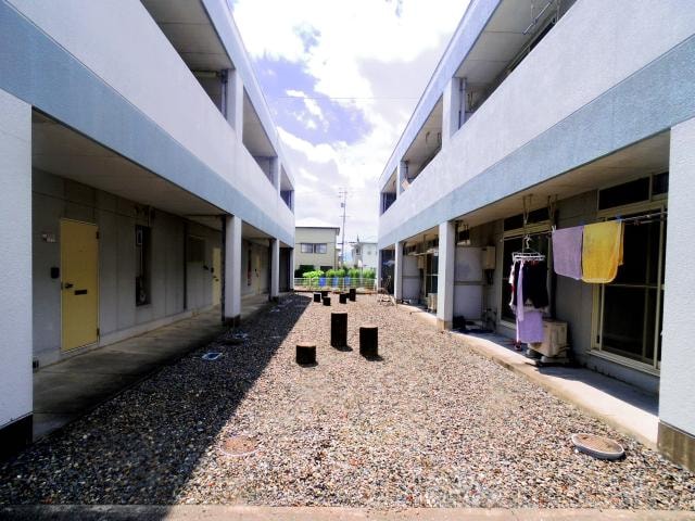  東海道本線/静岡駅 バス20分敷地北下車:停歩8分 2階 築31年