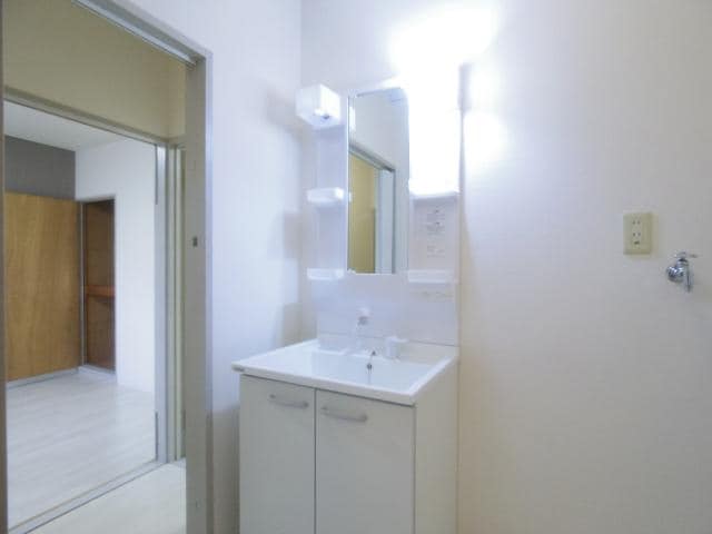  東海道本線/静岡駅 バス20分敷地北下車:停歩8分 2階 築31年