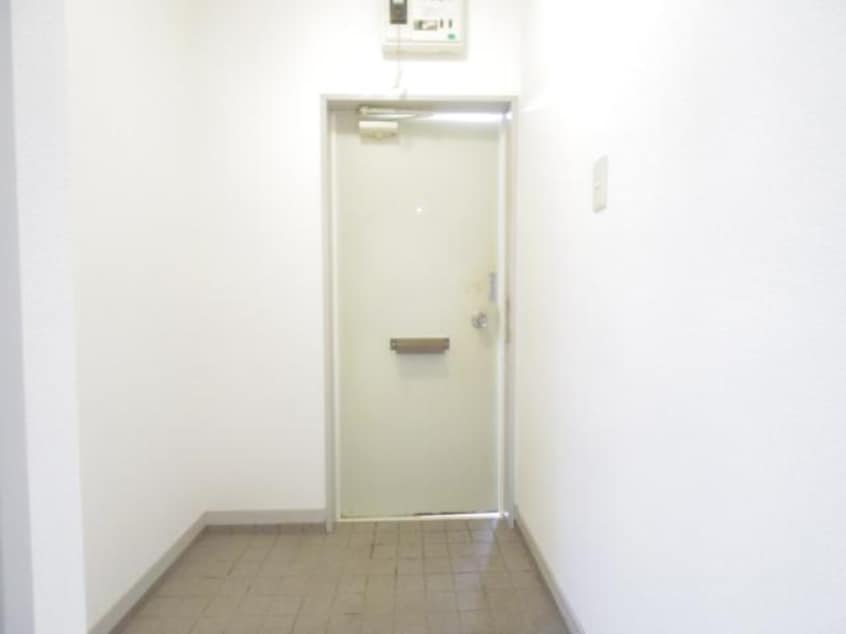  東海道本線/静岡駅 バス20分敷地北下車:停歩8分 2階 築31年