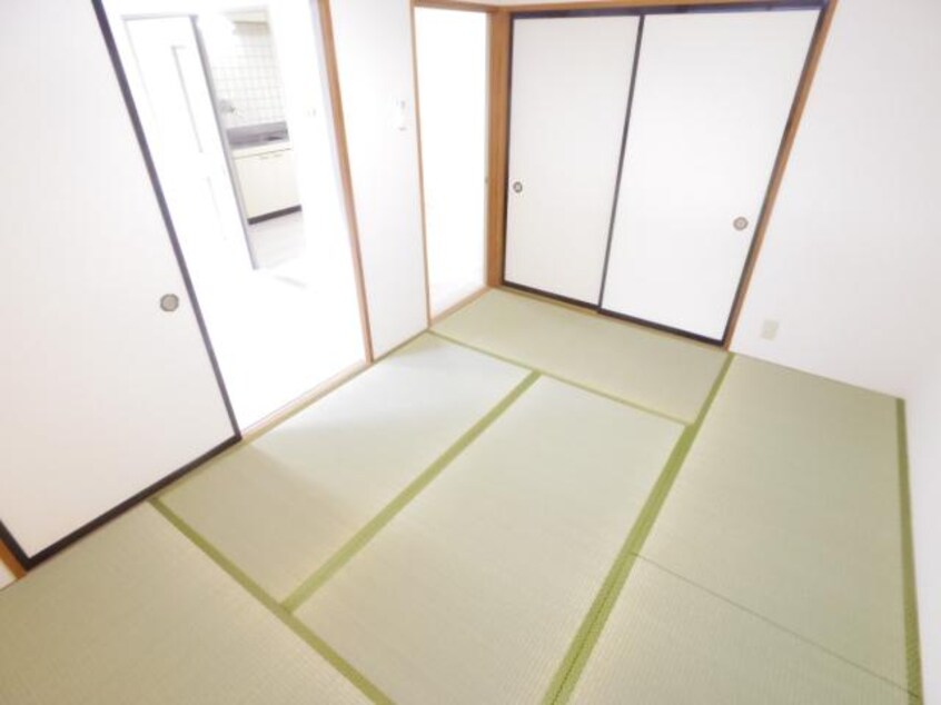  東海道本線/静岡駅 バス20分敷地北下車:停歩8分 2階 築31年