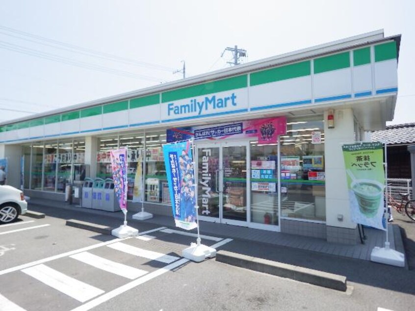 ファミリーマート静岡馬渕店(コンビニ)まで388m 東海道本線/静岡駅 バス11分馬渕四丁目下車:停歩3分 3階 築46年