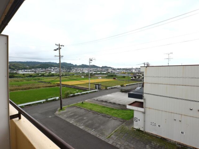  東海道本線/静岡駅 バス23分宮竹一丁目下車:停歩6分 3階 築45年