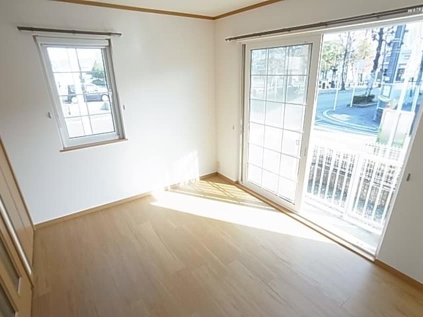  東海道本線/静岡駅 バス15分敷地二丁目下車:停歩2分 1階 築21年