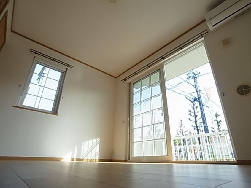  東海道本線/静岡駅 バス15分敷地二丁目下車:停歩2分 1階 築21年