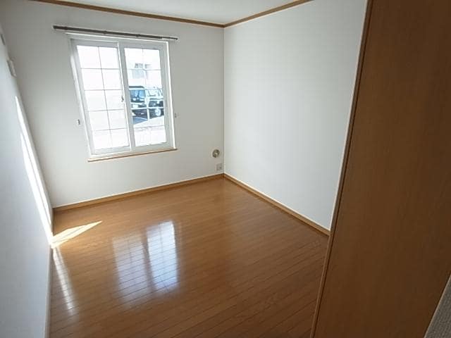  東海道本線/静岡駅 バス15分敷地二丁目下車:停歩2分 1階 築21年