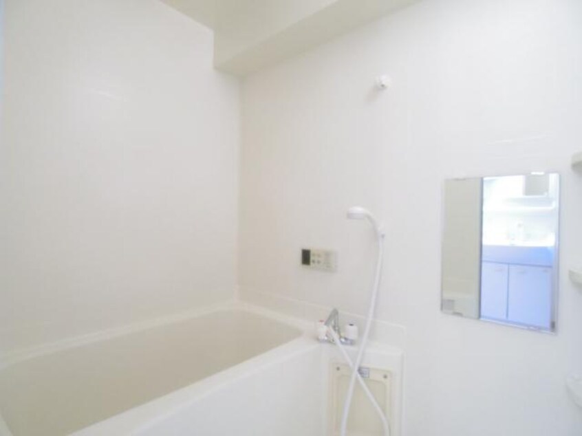  東海道本線/静岡駅 バス10分静岡総合庁舎前下車:停歩5分 1階 築22年