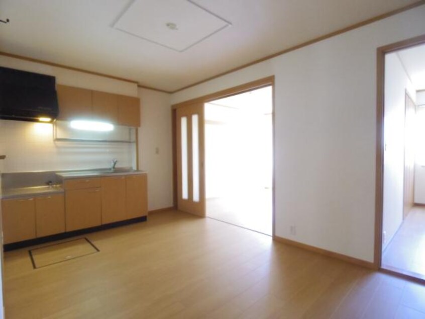  東海道本線/静岡駅 バス10分静岡総合庁舎前下車:停歩5分 1階 築22年