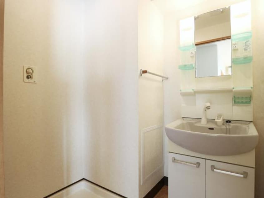  東海道本線/静岡駅 徒歩5分 1階 築18年