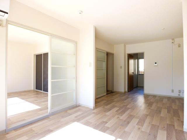  東海道本線/静岡駅 バス9分小鹿北原下車:停歩4分 1階 築31年