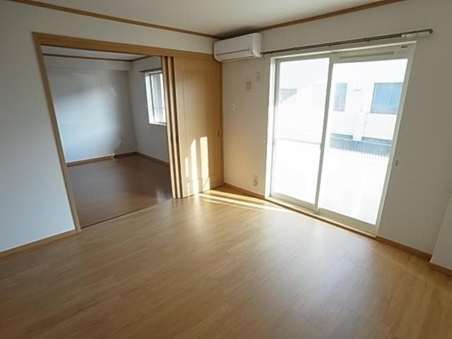  東海道本線/静岡駅 バス12分敷地二丁目下車:停歩2分 1階 築21年