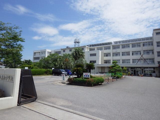 静岡市立高松中学校(中学校/中等教育学校)まで1344m 東海道本線/静岡駅 バス17分中村町下下車:停歩7分 1階 築20年