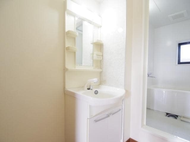  東海道本線/静岡駅 バス17分中村町下下車:停歩7分 2階 築20年